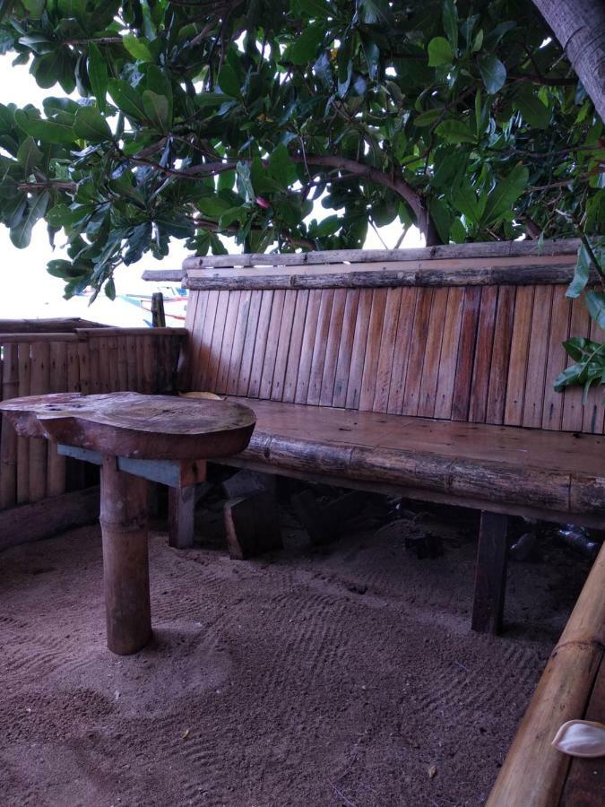 Sunset Guest House & Bar Bunaken Exterior photo
